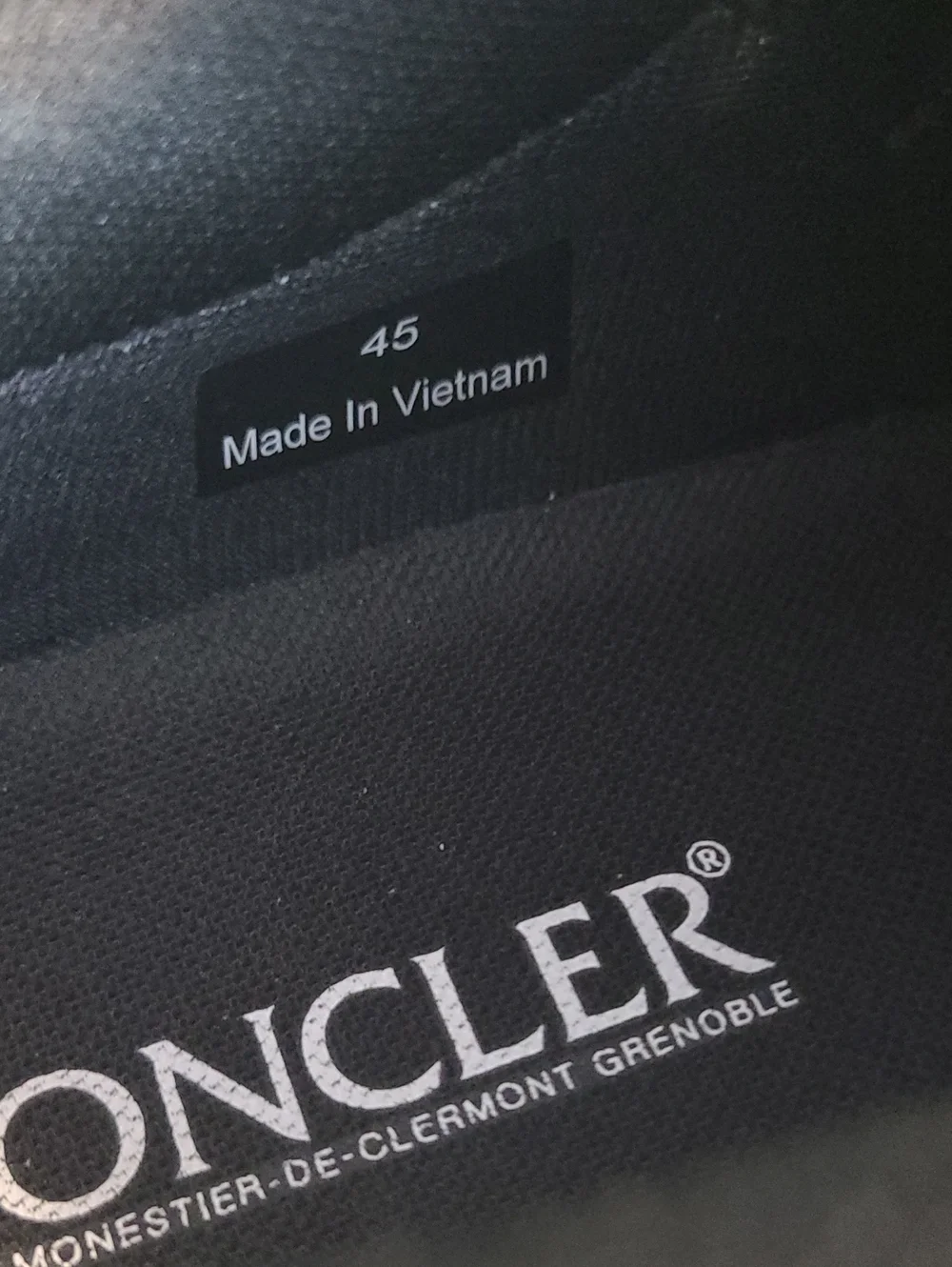 Moncler Trailgrip GTX Mens 12 / 45 - Picture 4 of 10